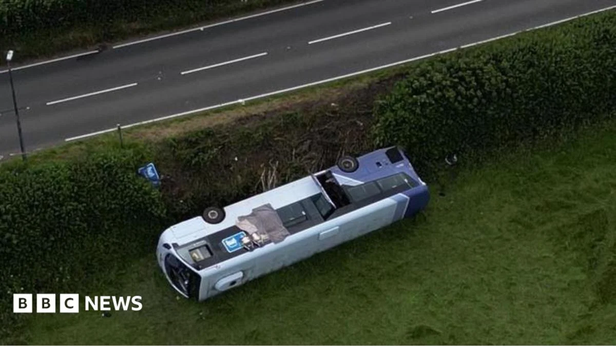 Crash at Kidwelly Roundabout Triggers Major Incident Declaration