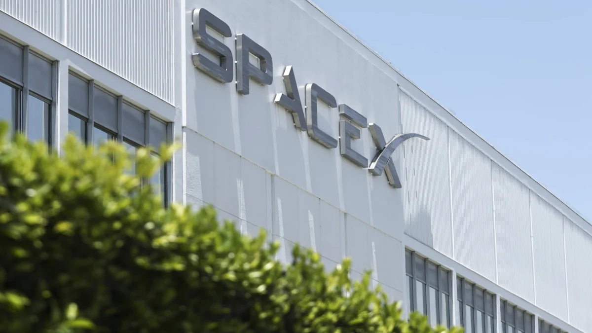 S&P 500 Snubs SpaceX IPO, Index Funds Brace for Impact