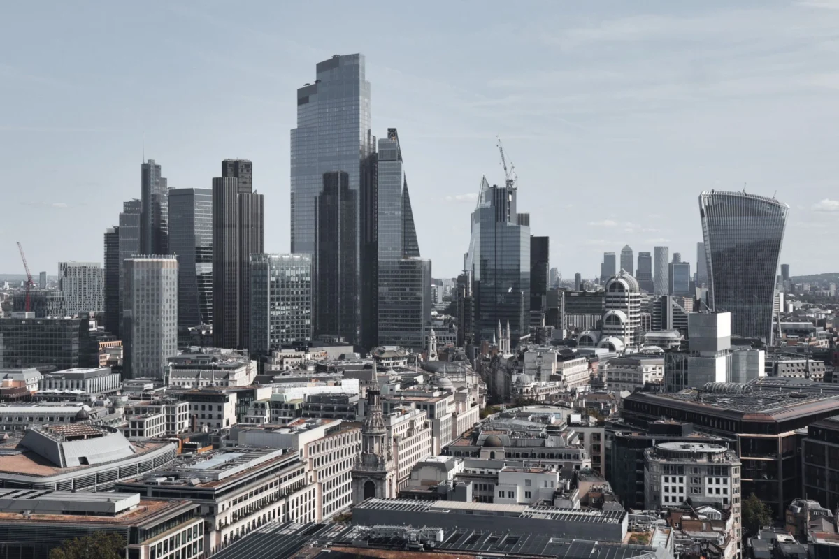 BoE Holds Rate at 3.75% as Iran Conflict Shadows UK Growth