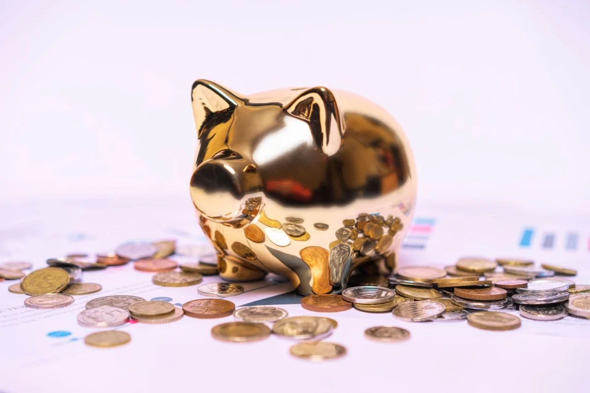 High-Yield Savings Rates Hold Steady as Fed Hangs Firearms