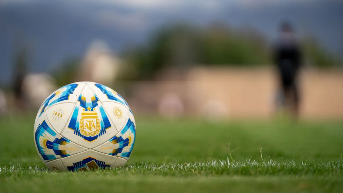 Roggerone’s Brace Secures Argentina’s World Cup Spot