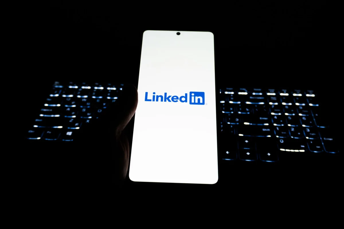 Tech Companies React to Shifting White House AI Policies