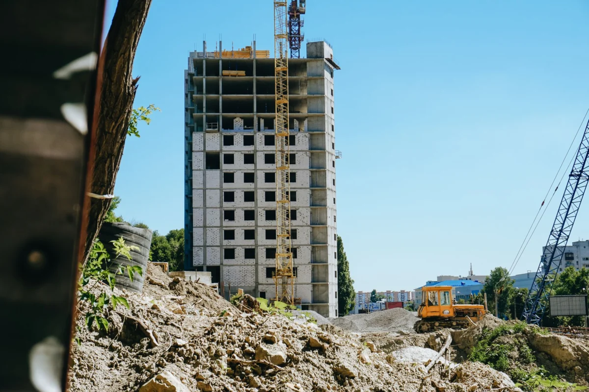 Turkish Builders Poised to Rebuild War‑Scarred Ukraine