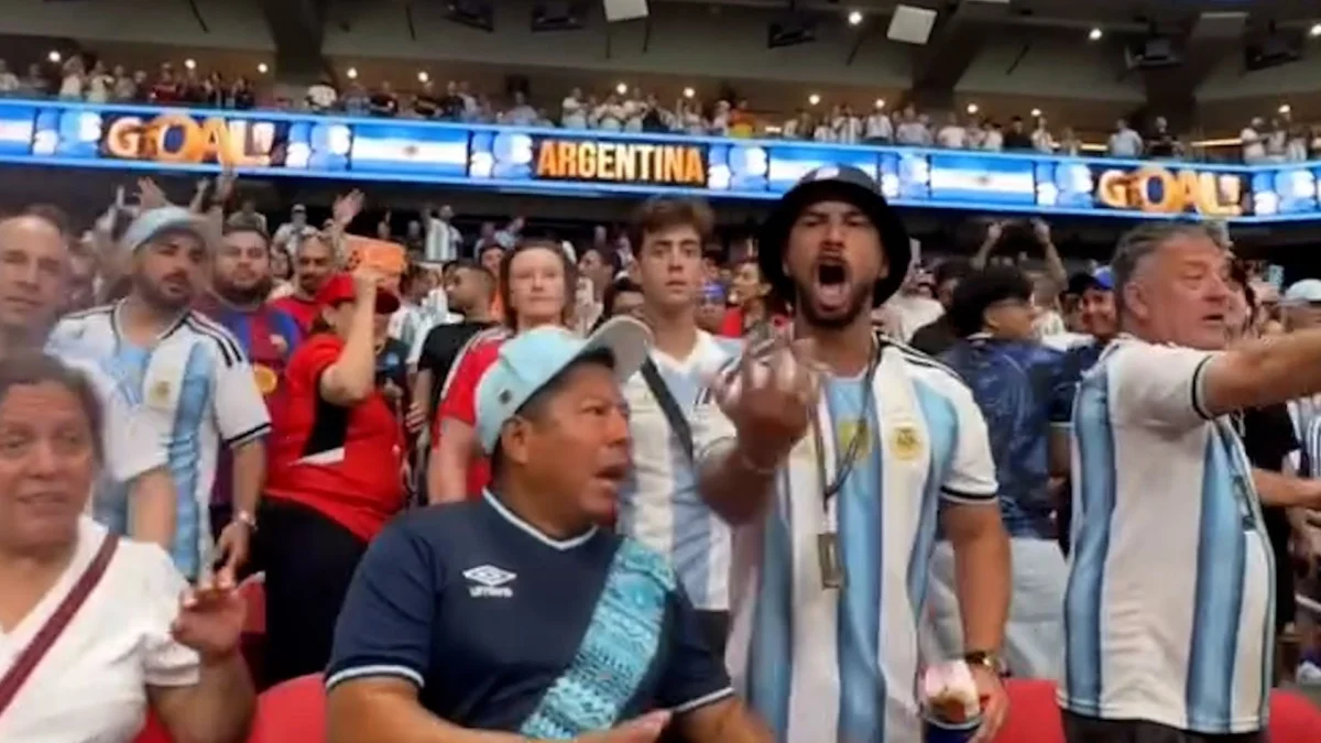 Argentina Fans Hurl Beer at Egypt Supporters After Whistle