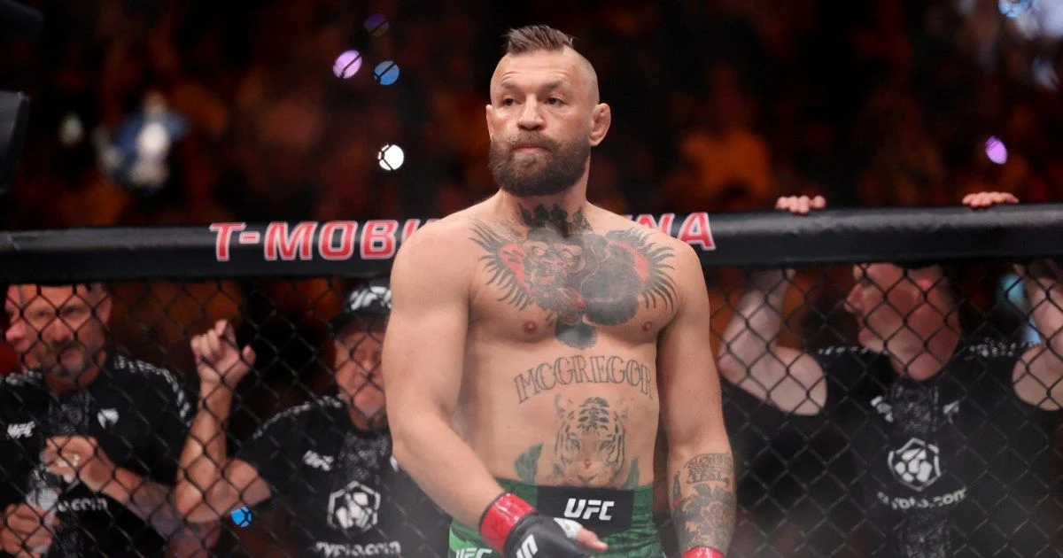 McGregor Knee Injury Stops UFC 329 Fight in Under a Minute