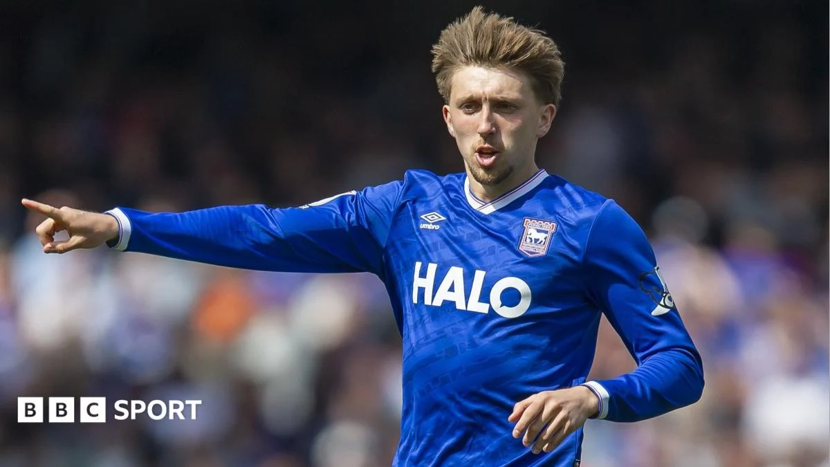 Dan Neil aims to meet expectations after Rangers move