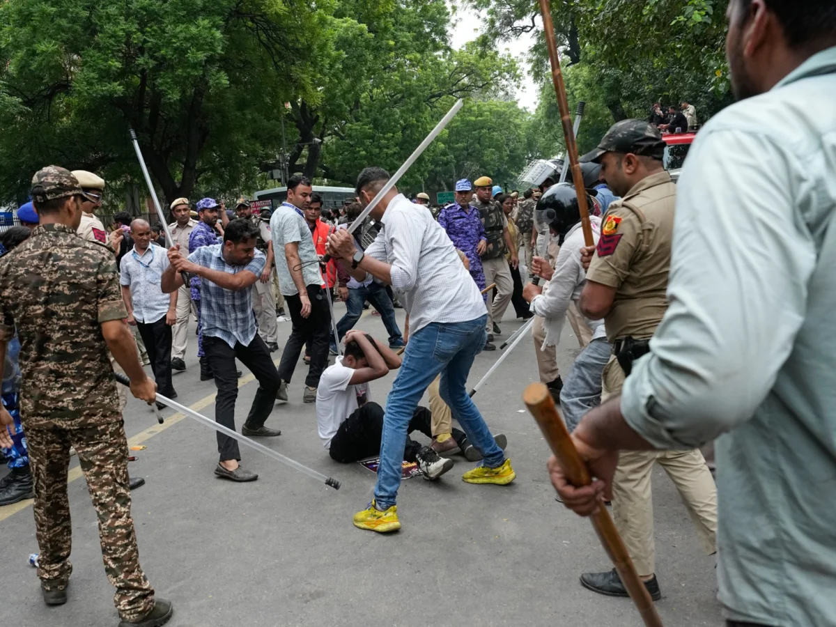 Police fire tear gas at Cockroach protests in New Delhi