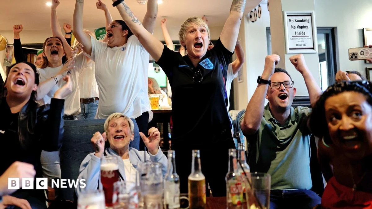 Pubs Allowed to Stay Open Until 5am for England‑Mexico Match