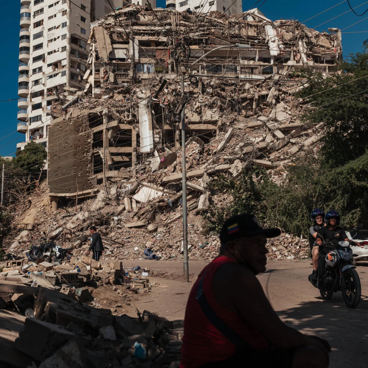 Rescue Equipment Shortages Slow Venezuela Earthquake Relief