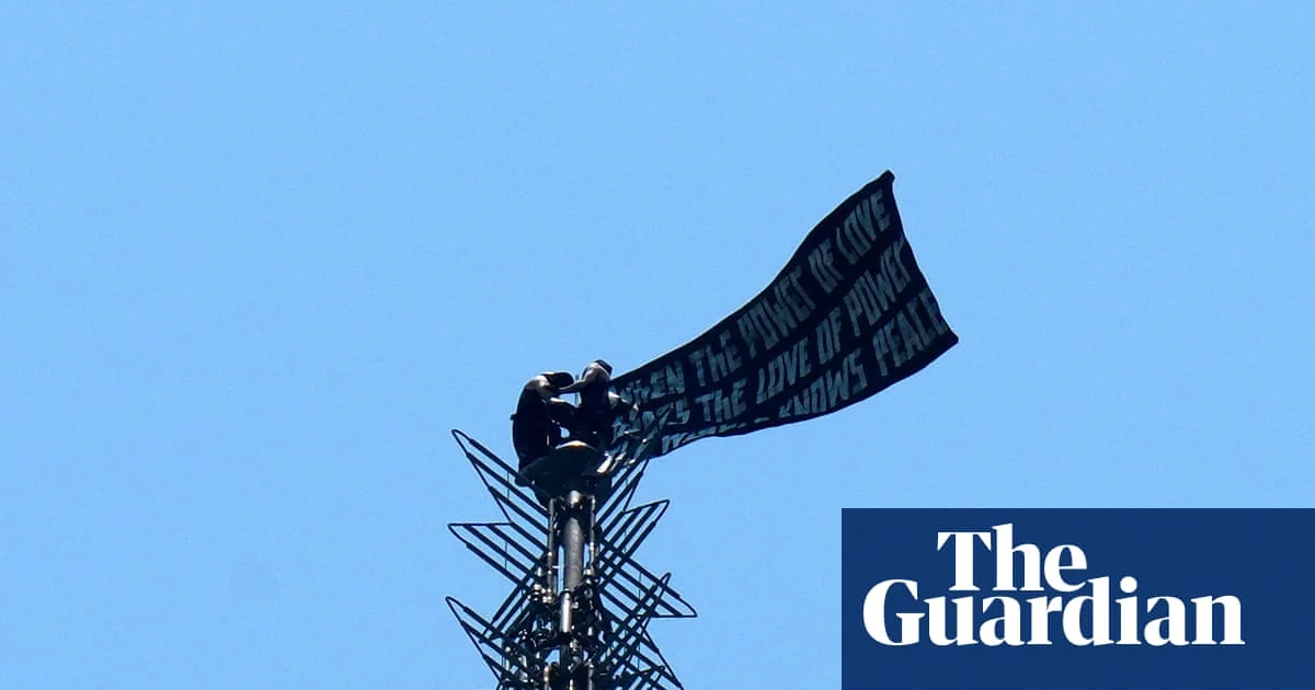 Two Rooftoppers Arrested After Empire State Proposal