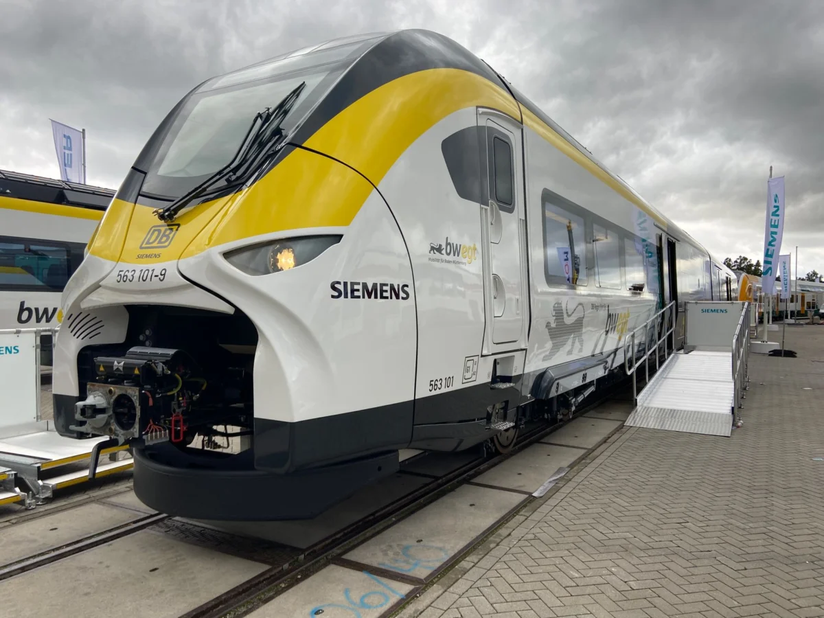 Inside Siemens and IFS’s Performance-Boosting Industrial AI