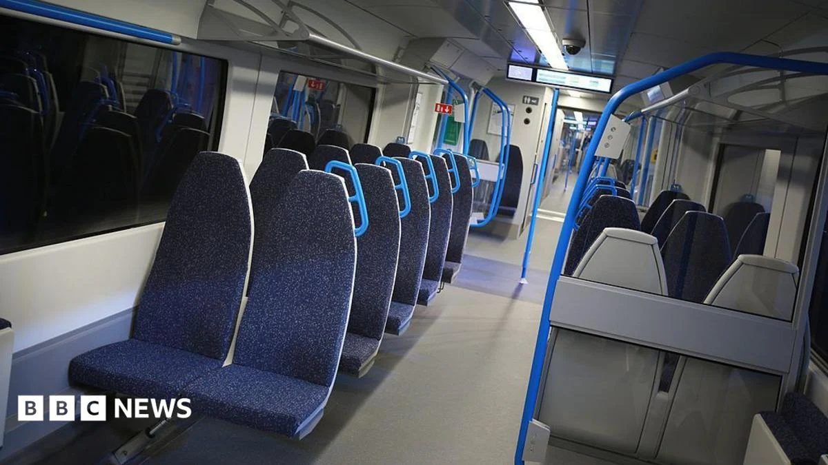 Thameslink ‘ironing board’ seats to get cushions in upgrade