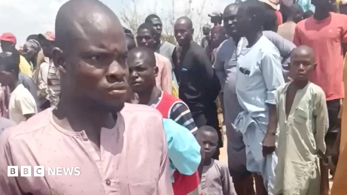 Nigerian villagers bury victims after overloaded boat capsizes