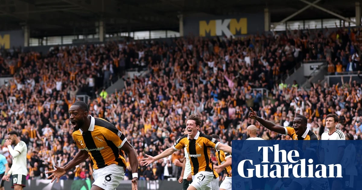 Hull stun Manchester United with dream Premier League start