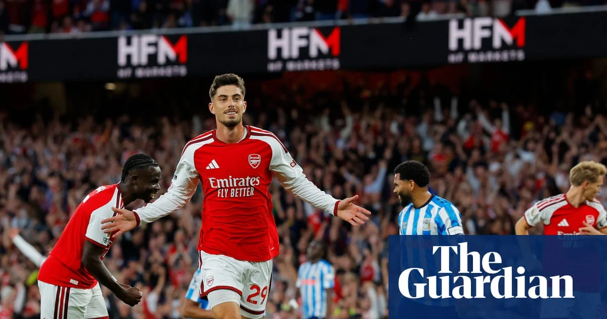 Arsenal start Premier League title defense with dominant win over Coventry