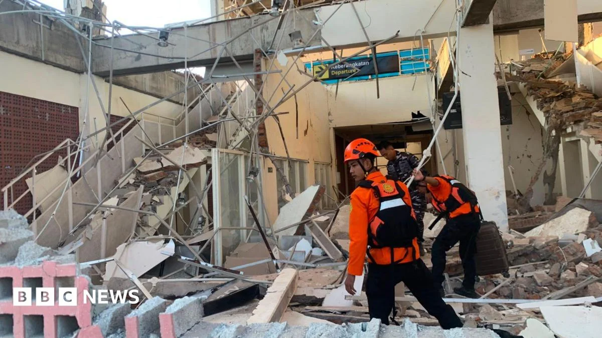 7.7-magnitude earthquake kills at least 14 in Indonesia