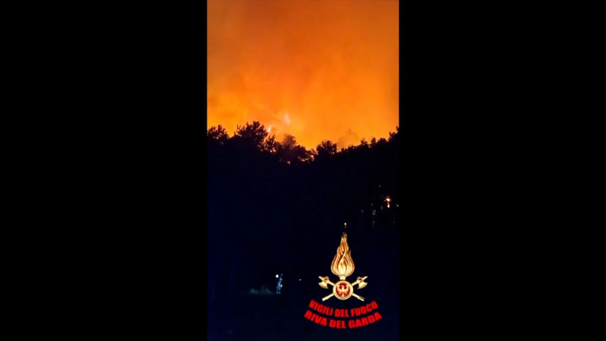 Wildfire near Lake Garda forces 200 evacuations