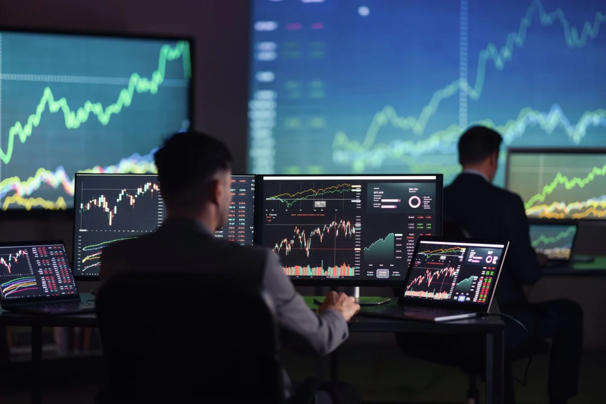 Bitcoin, Ether Rally Amid Short Squeeze; X Plans Stablecoin Payments