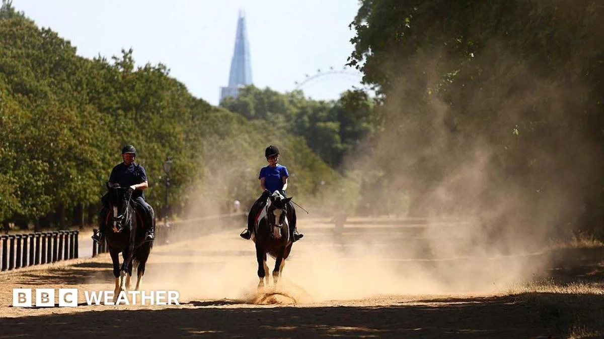 Burnham to chair Cobra meeting as UK heatwave continues