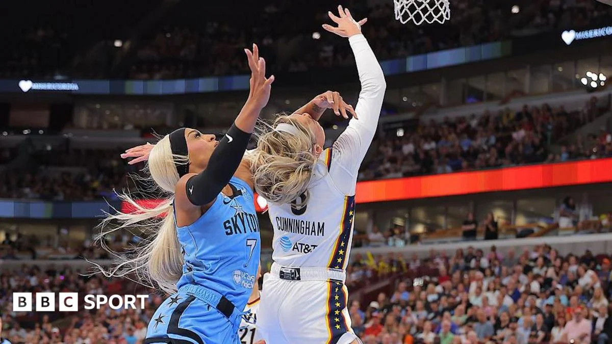 Carrington posts ‘white privilege’ after ejection from WNBA game