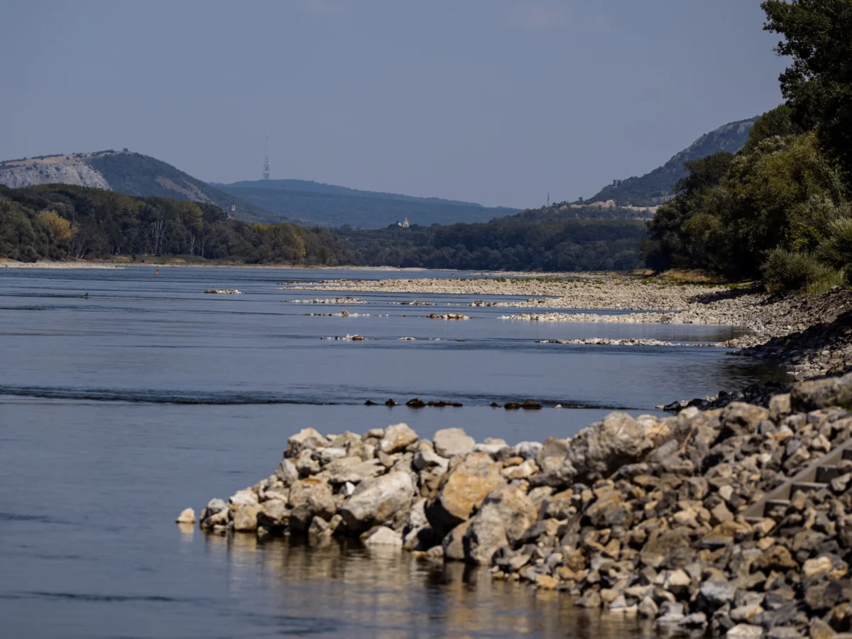 Central Europe Hits Record Temperatures Amid Heatwave