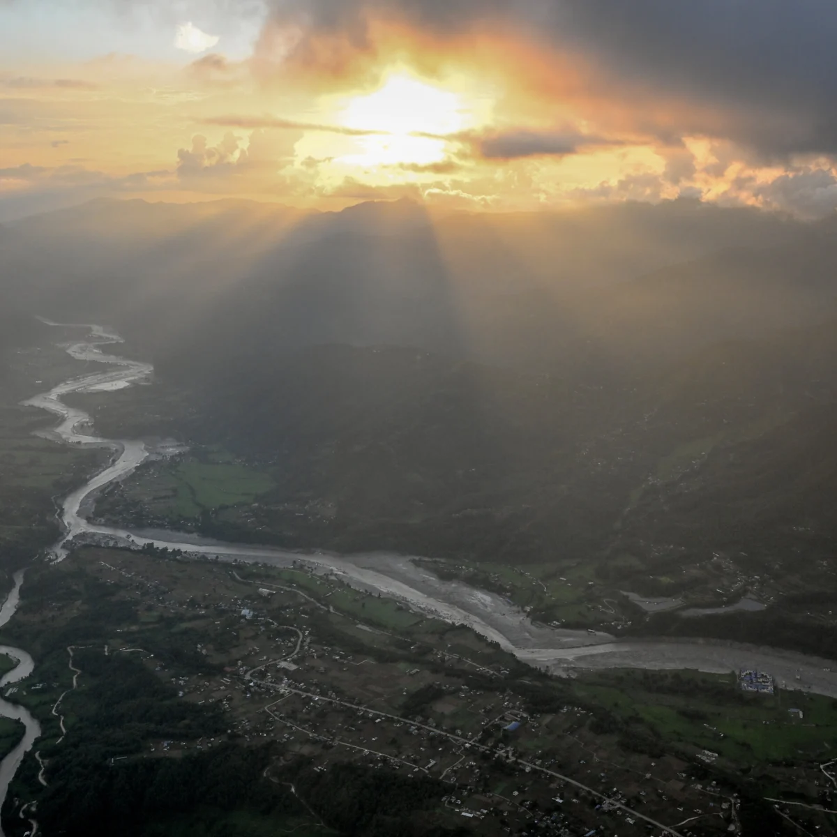 China Reports 261 Foreigners Missing in Tibet Flood