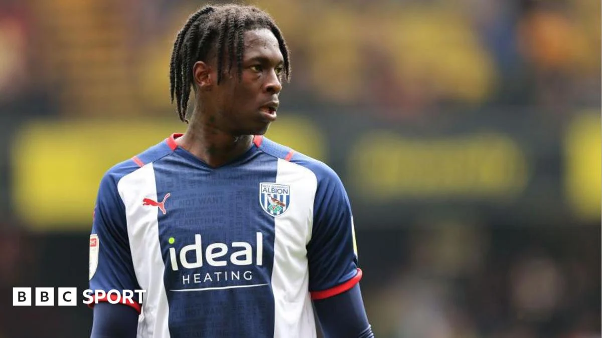Former West Brom player Castro dies at 25 during match
