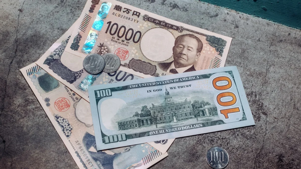 Goldman sees yen carry trade thriving despite fading intervention effects