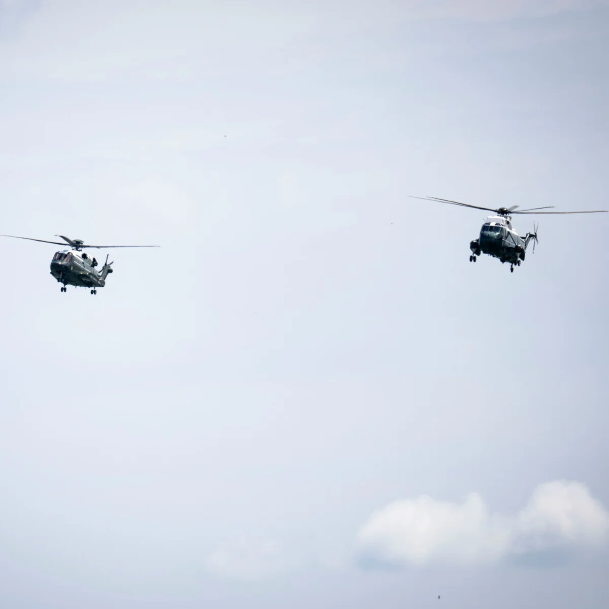 Helicopter Carrying Trump Nearly Collided with Passenger Jet