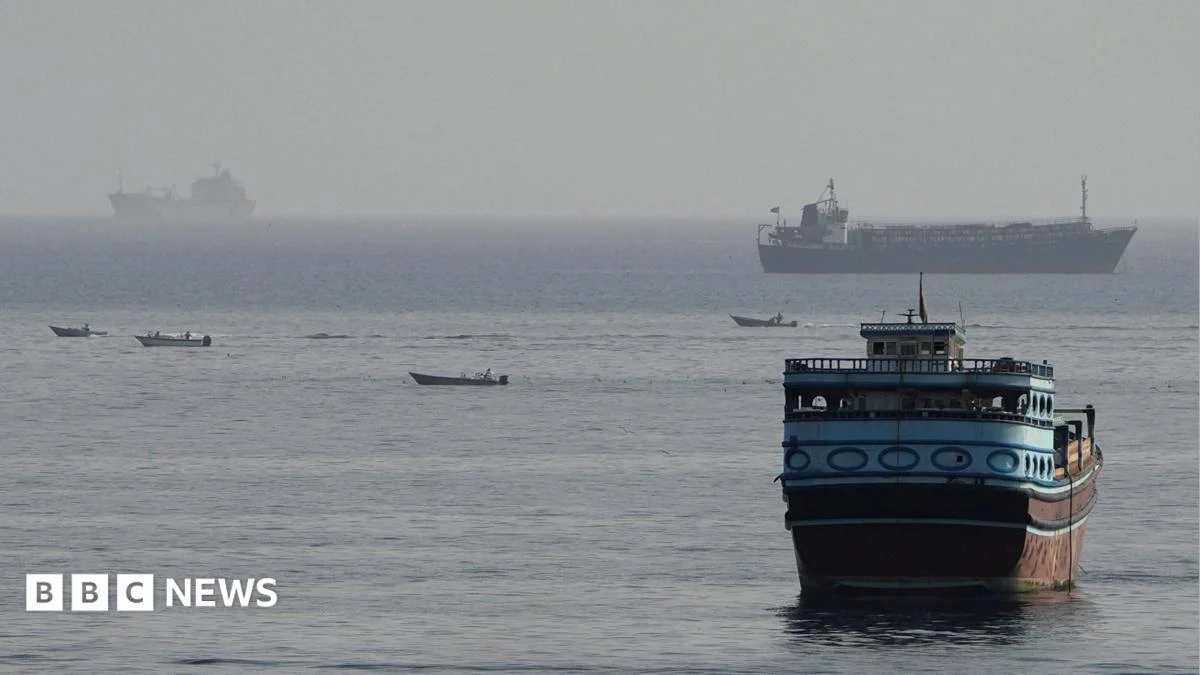 Iran, Oman Near Deal on Strait of Hormuz