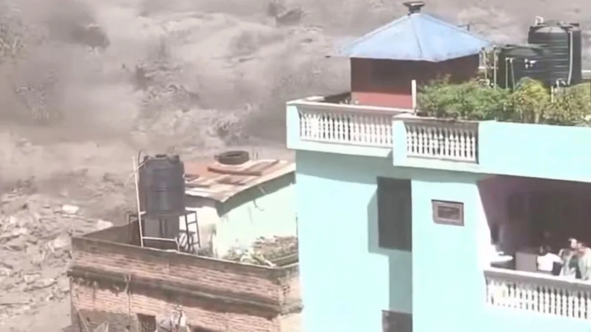 Nepal-Tibet border house isolated by severe flooding