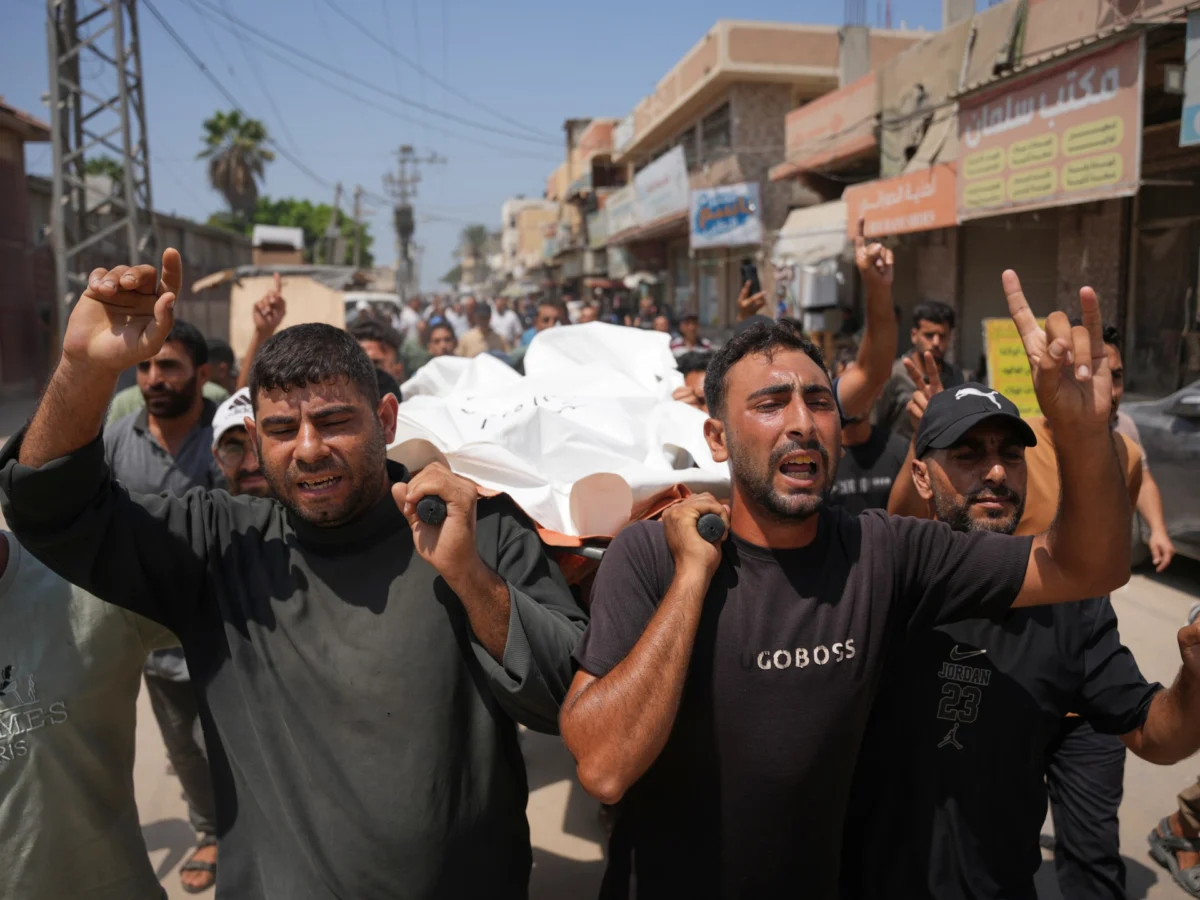Israeli Attacks in Gaza Kill Two, Hit Hospital Warehouse
