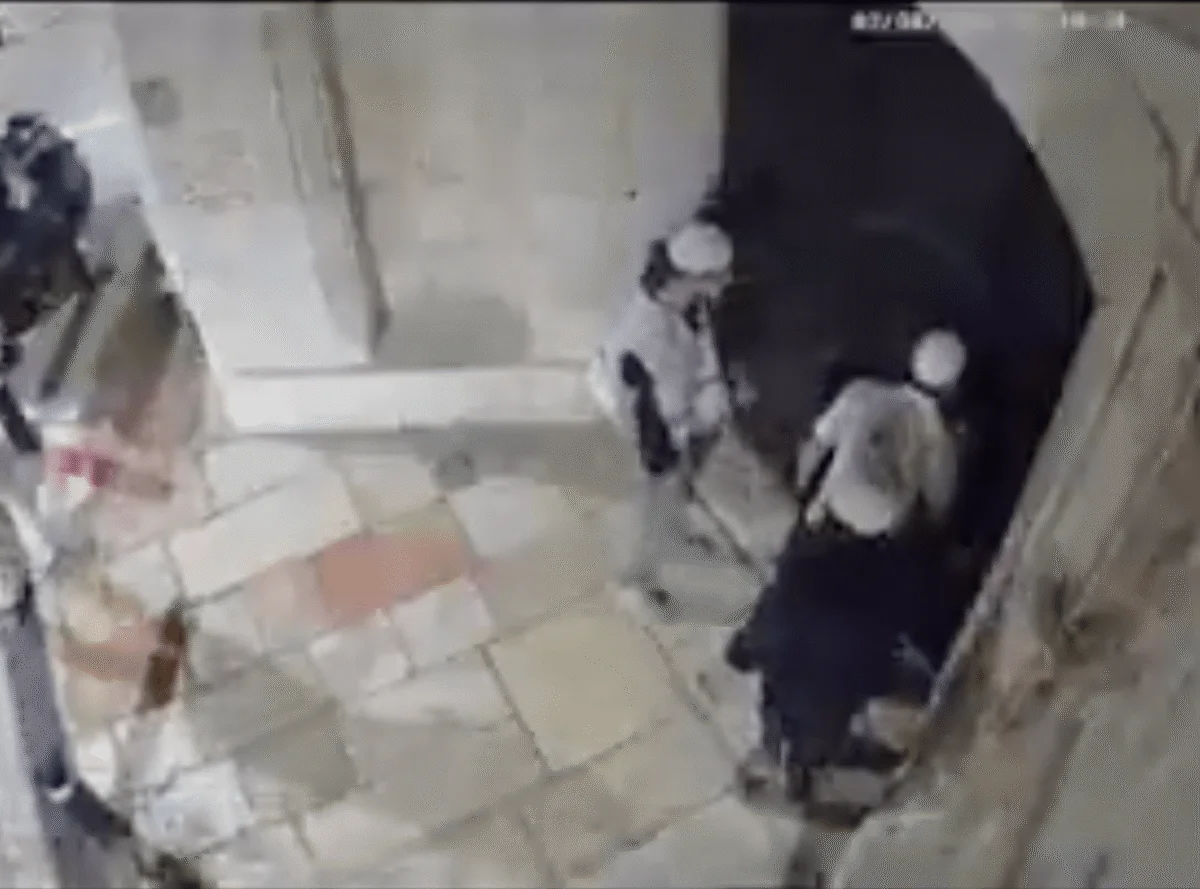 Israeli Group Spits at Armenian Monastery in Jerusalem
