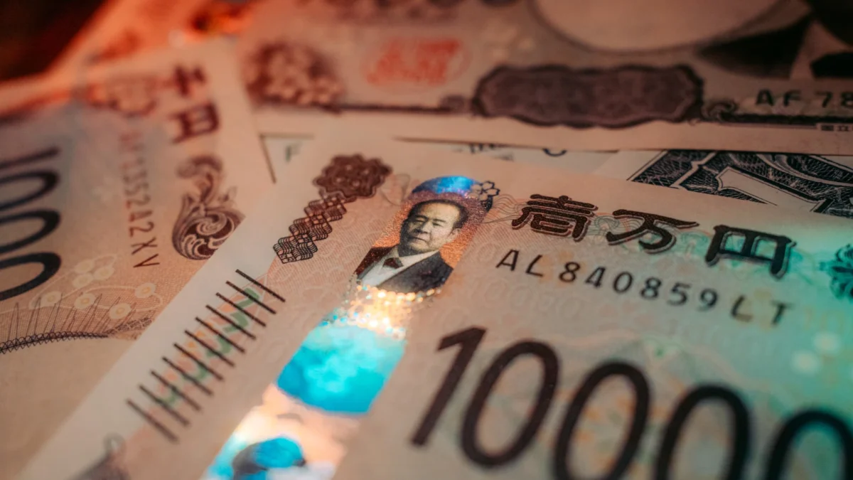 Japan’s Yen Intervention Boosts Carry Trade Opportunities