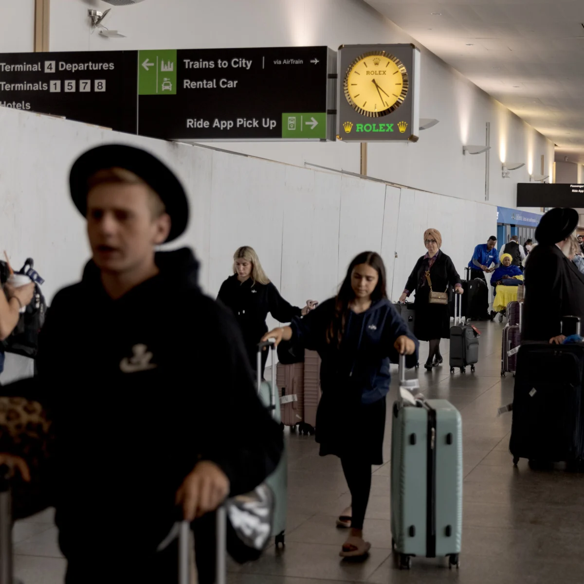 Judge Blocks Trump’s 75-Country Visa Ban
