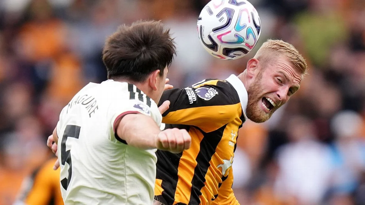 Manchester United stunned by Hull City in Premier League opener