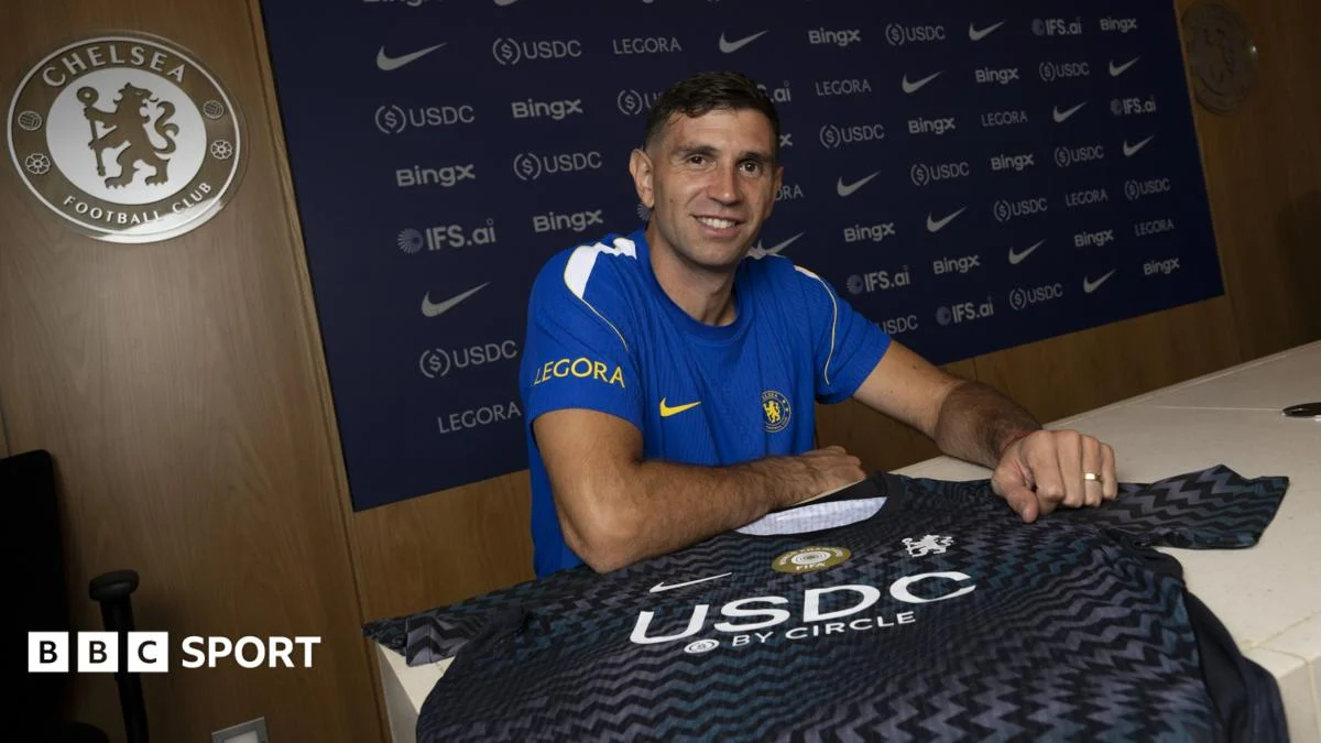 Martinez becomes eighth Chelsea-Villa transfer since 2022