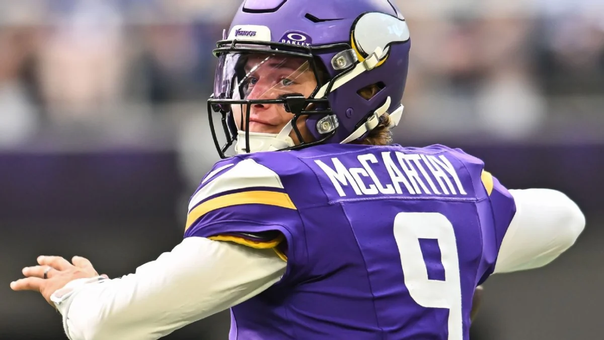 Vikings’ J.J. McCarthy leaves preseason game early with injury