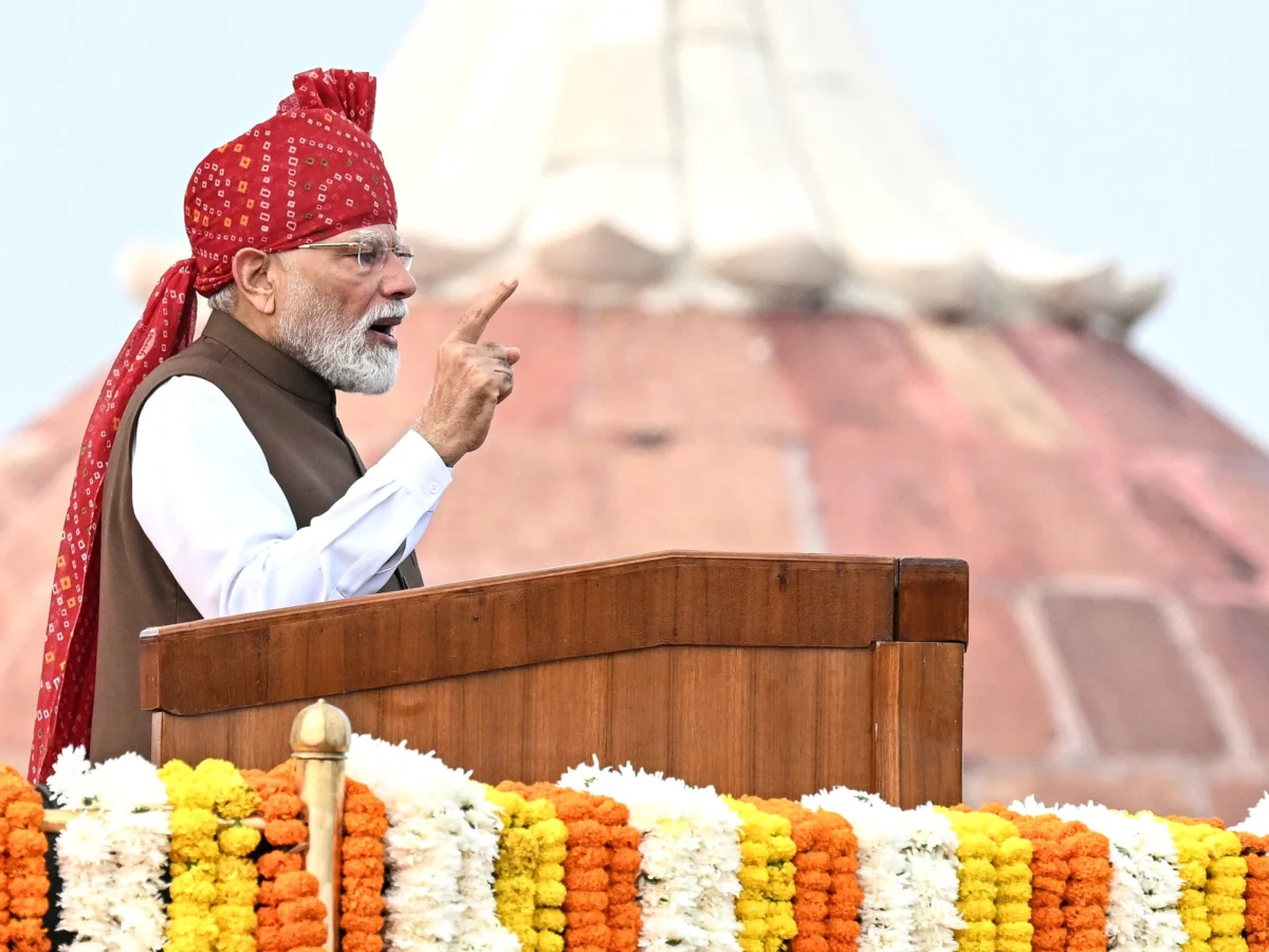 Modi Targets ‘Intellectual Naxals’ in Independence Day Speech