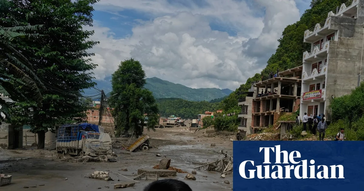 Nepal and Tibet floods leave hundreds dead, thousands missing