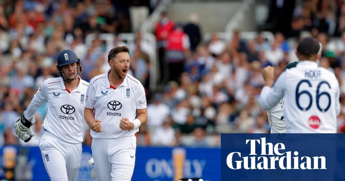 England Secures Series Victory Over Pakistan in Second Test