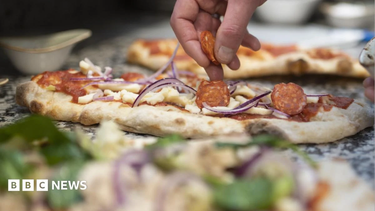 Robotic pizza makers face setbacks as confidence wanes