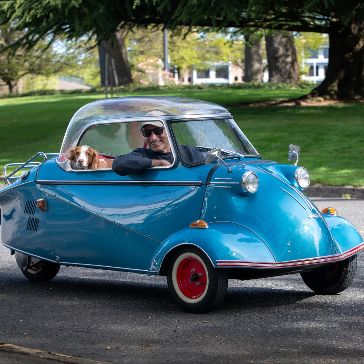 Microcars: Enthusiasts Embrace the Struggles for Fun