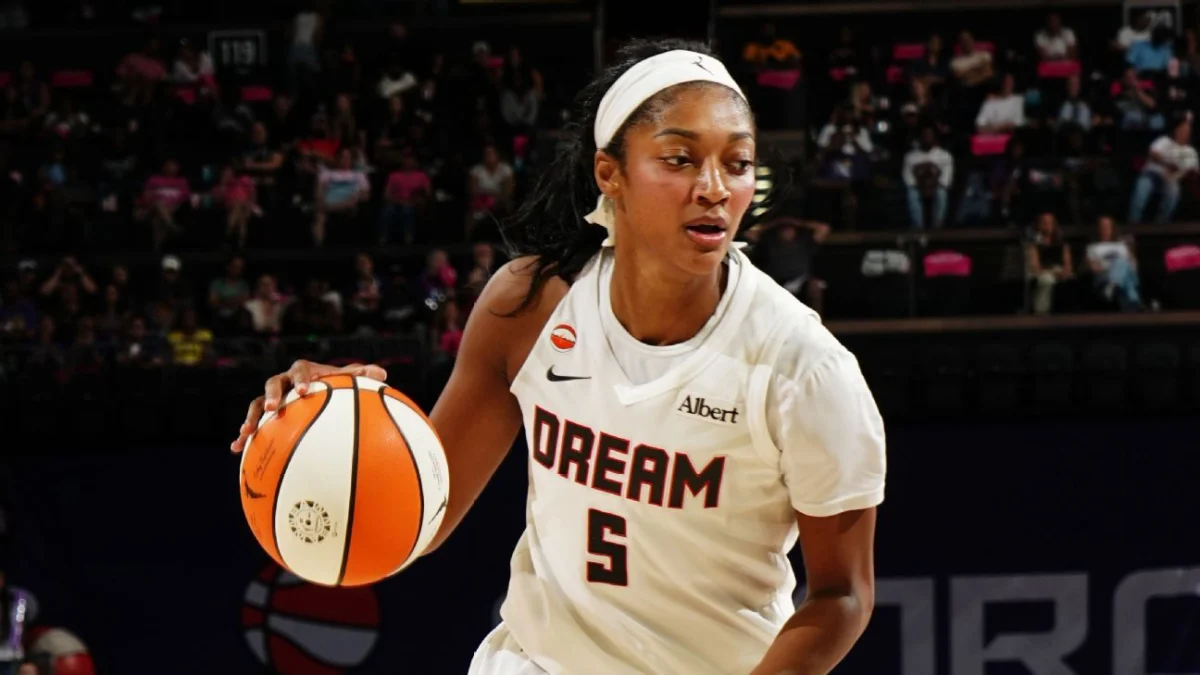 Angel Reese scores career-high 31, leads Dream to playoffs