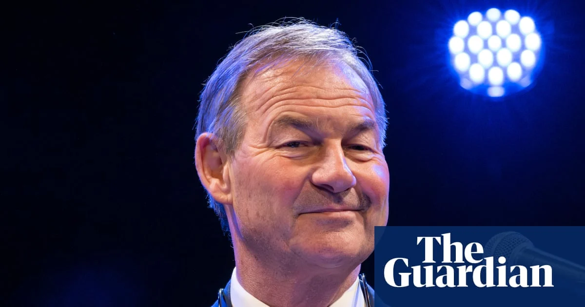 Rupert Lowe to Earn Equal Pay from X Posts and MP Salary
