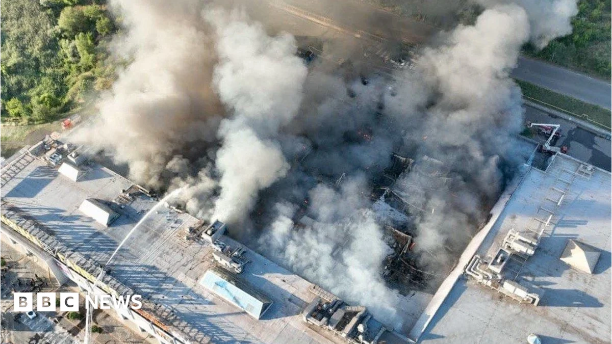 Russian double-tap drone strike kills 15 in Ukrainian mall
