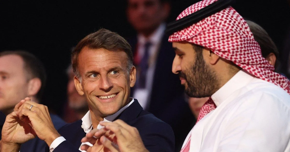 Saudi Crown Prince Visits France for Agreements on Health, Transport, Energy