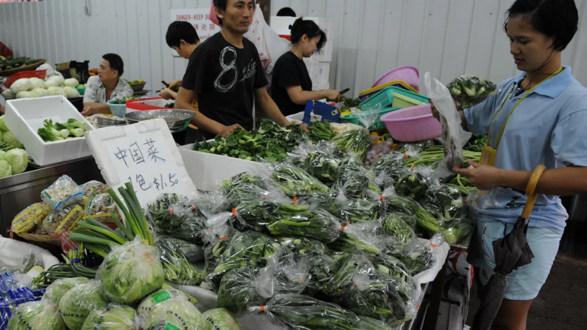 Singapore inflation hits near 2-year high but below forecasts