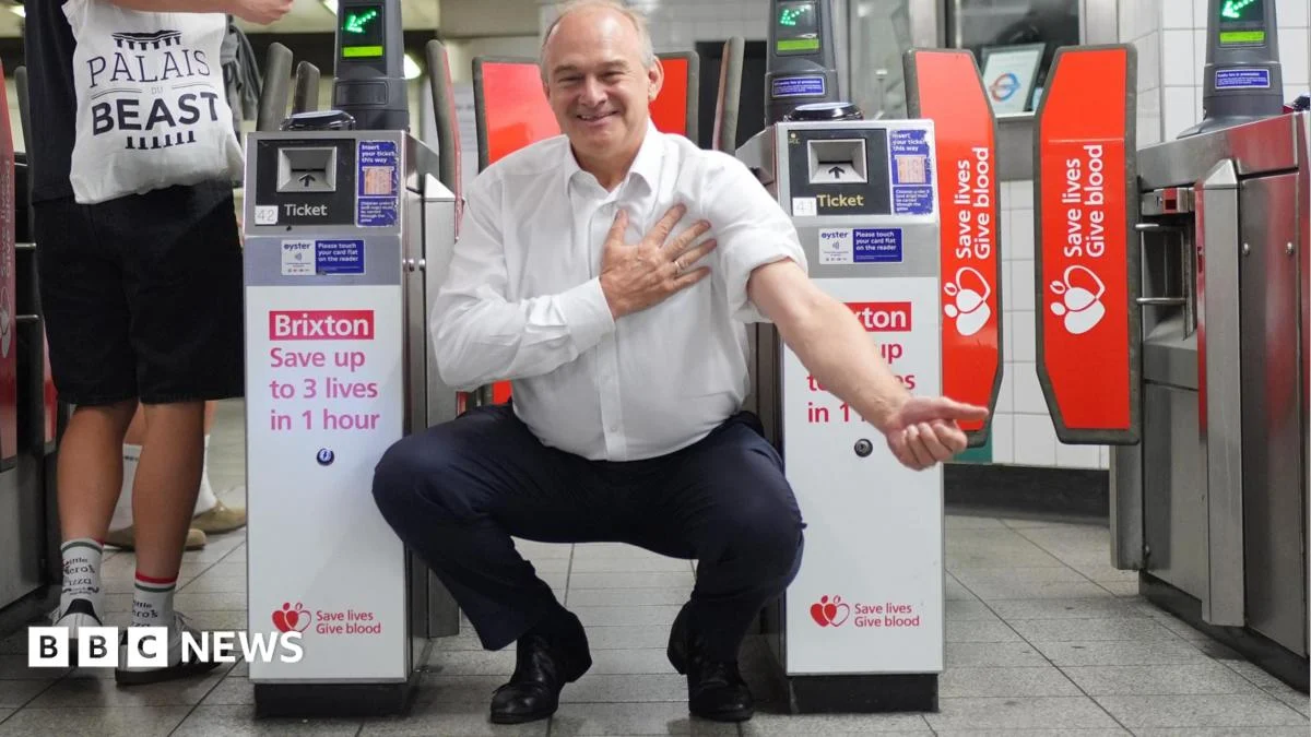 Lib Dem leader Davey barred from blood donation after France trip