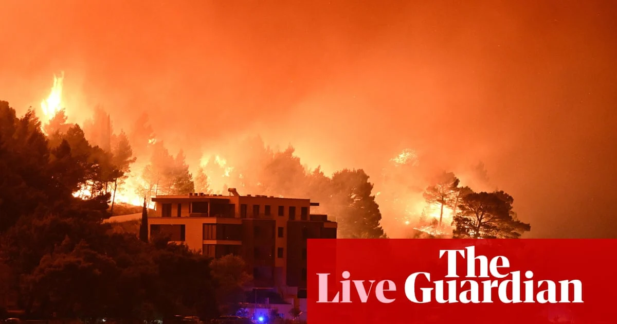 Thousands evacuated, dozens injured in Croatian wildfires